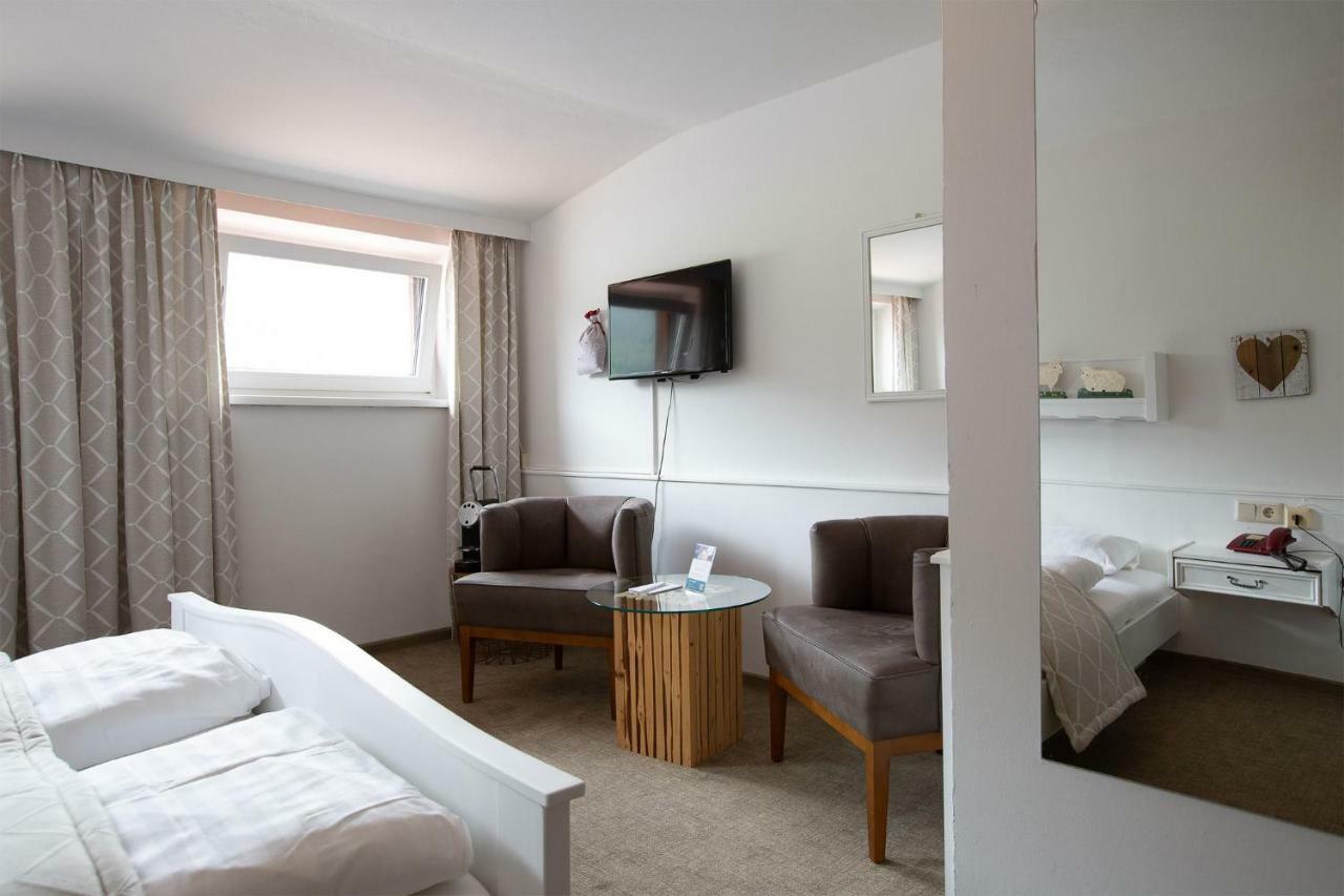 B&B Wienerhof Тринс Екстер'єр фото